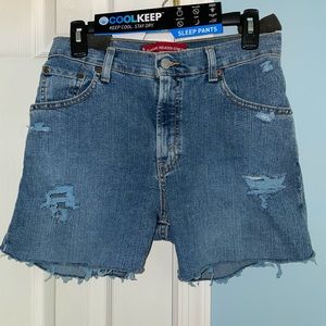 Levi 550 Distressed Shorts